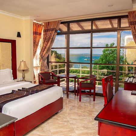 Nyumbani Hotel And Resorts 坦噶 外观 照片